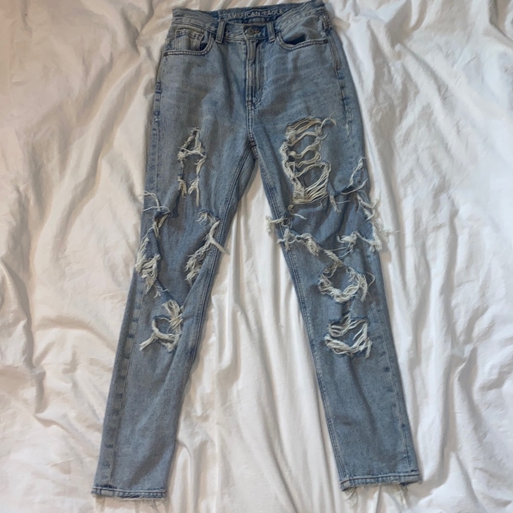 American Eagle ripped mom jeans